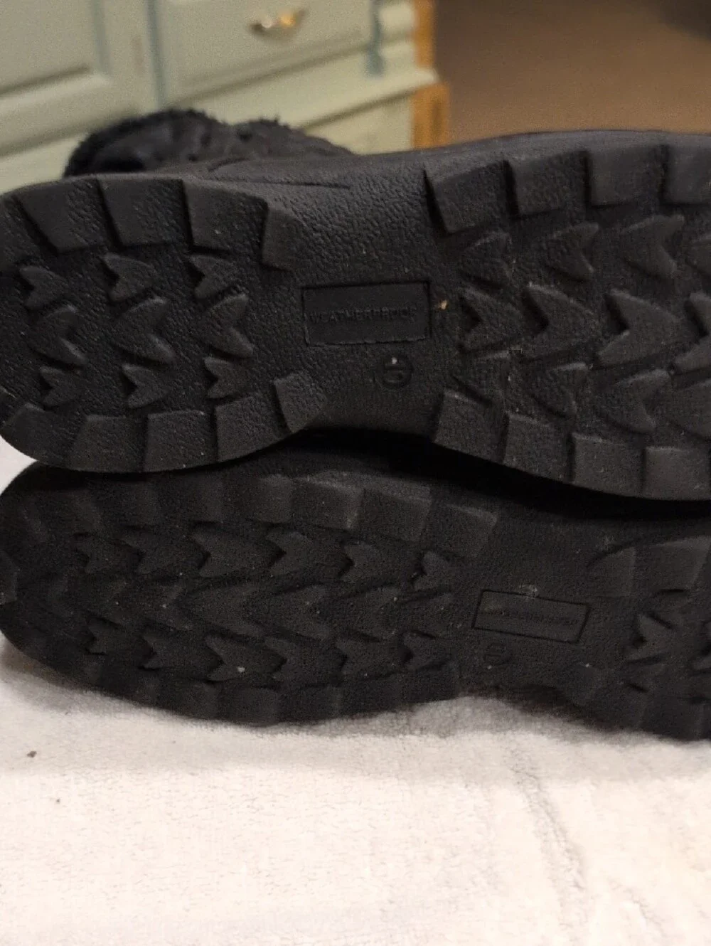 Women's Black Insulated Winter Boots